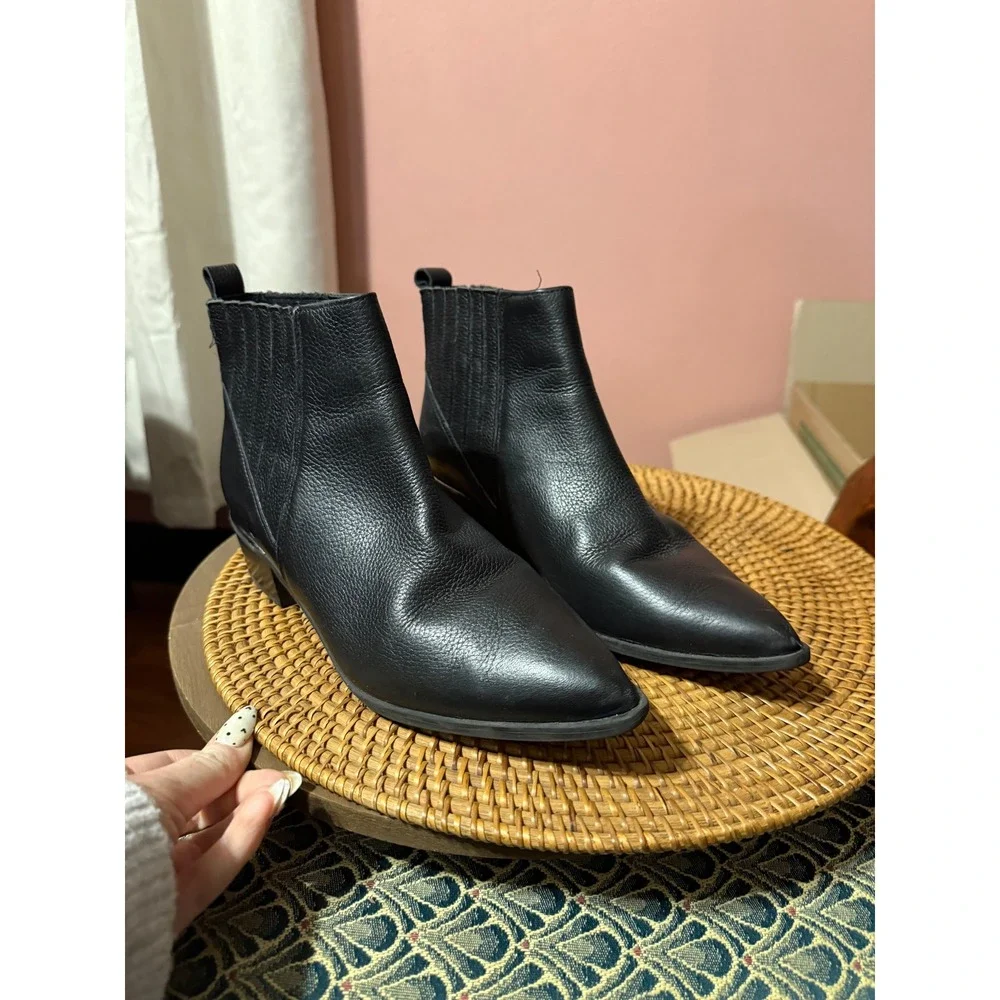 Marc Fisher Black Leather Pointed Toe Ankle Boots Block Heel Chelsea Bootie 8M